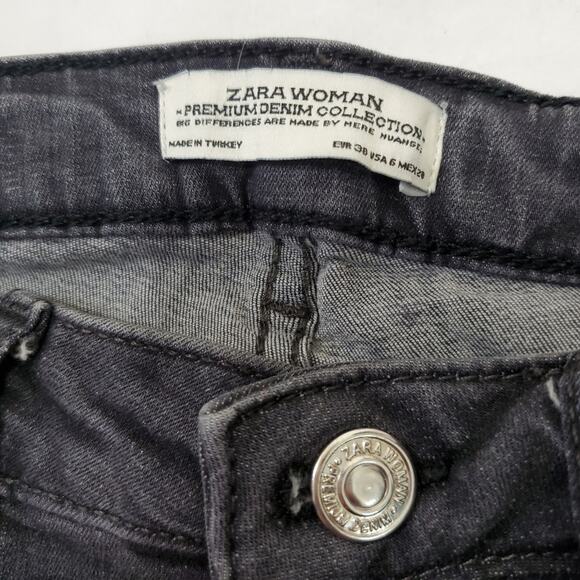 Zara | Skinny Stretch Paint Splatter Raw Hem Ankle Jeans - Picture 7 of 7